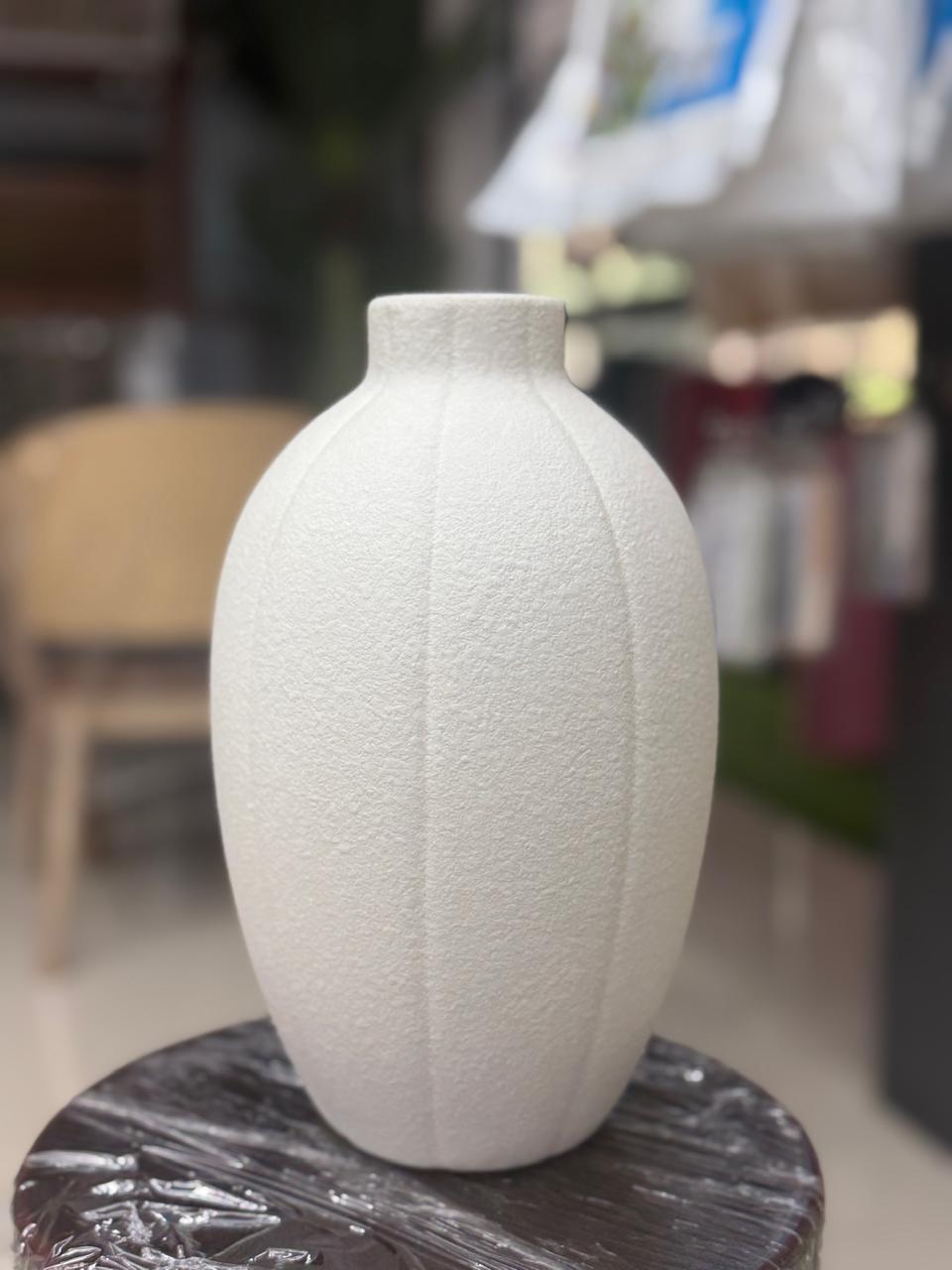 CERAMIC VASE - Image 3